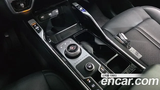 Kia Sorento Sorento 4-е поколение Бензин 2.5T 2WD — Фото автомобиля 9