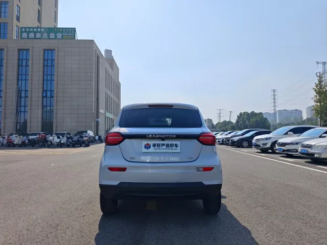 Leapmotor T03 — Фото автомобиля 6