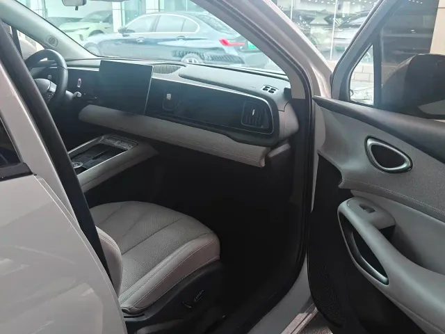 BYD Sealion 05 EV — Фото автомобиля 12