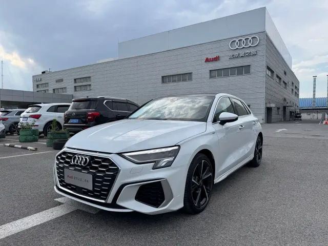 Фотография автомобиля — Audi A3