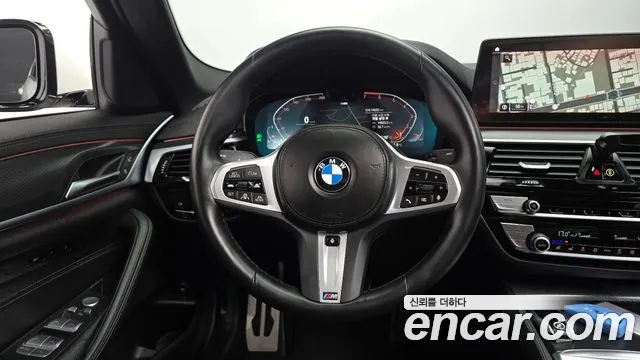 BMW 5 Series G30 — Фото автомобиля 12