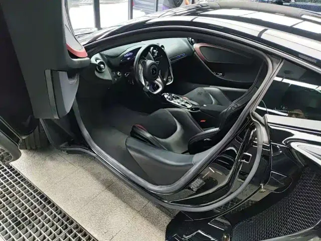 McLaren GT — Фото автомобиля 6