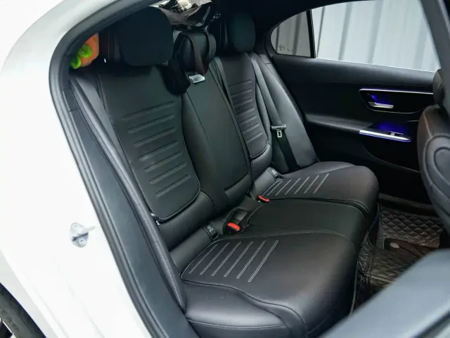 Mercedes-Benz C-Class — Фото автомобиля 8