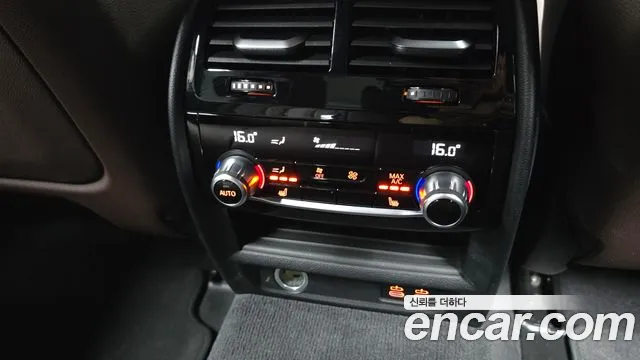 BMW 5-Series — Фото автомобиля 26