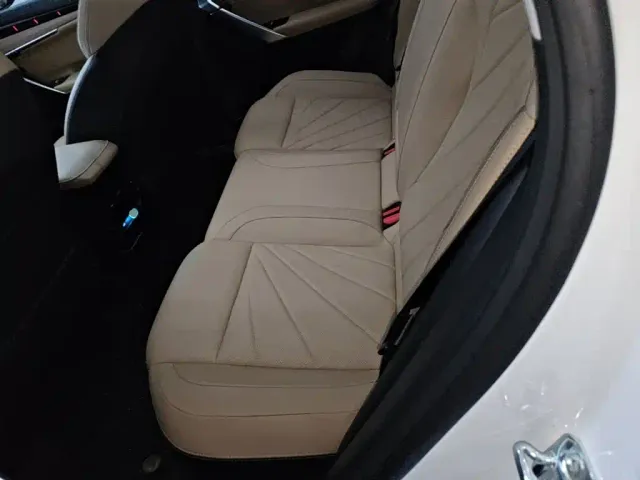 Geely Boyue L — Фото автомобиля 16