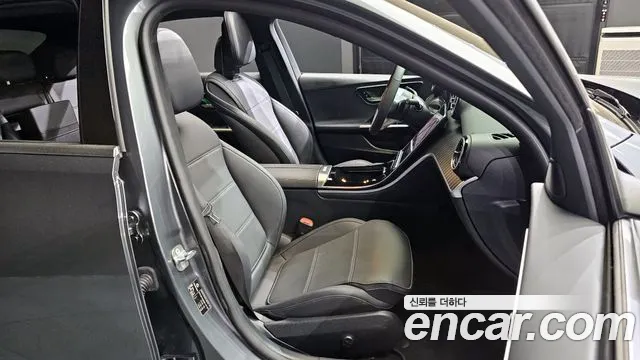 Mercedes-Benz C-Class — Фото автомобиля 12