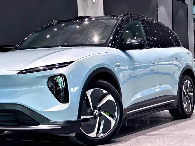 Nio ES6 — Фото автомобиля 7