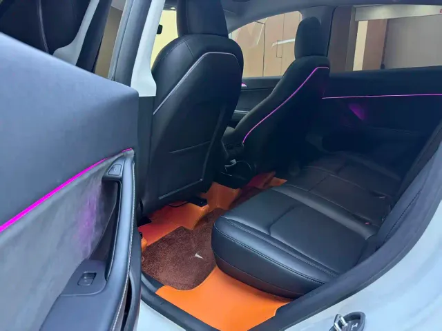 Tesla Model Y — Фото автомобиля 7