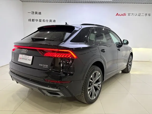Audi Q8 — Фото автомобиля 4