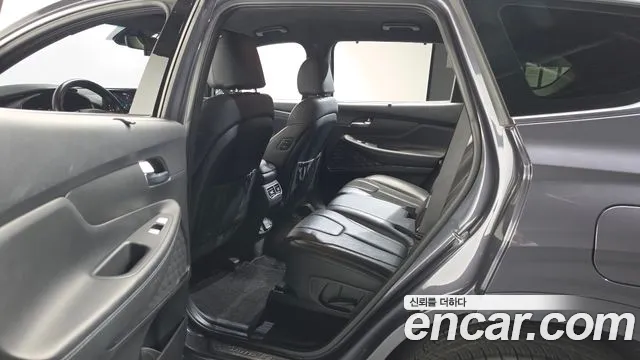 Hyundai Santafe Новый Santa Fe Бензин 2.5T 4WD — Фото автомобиля 9
