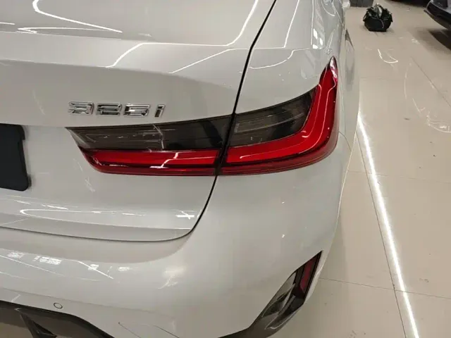 BMW 3 Series — Фото автомобиля 7
