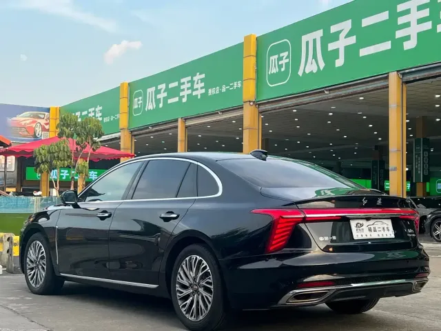 Hongqi H5 — Фото автомобиля 9