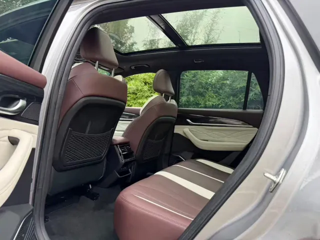 Geely Xingyue L — Фото автомобиля 14
