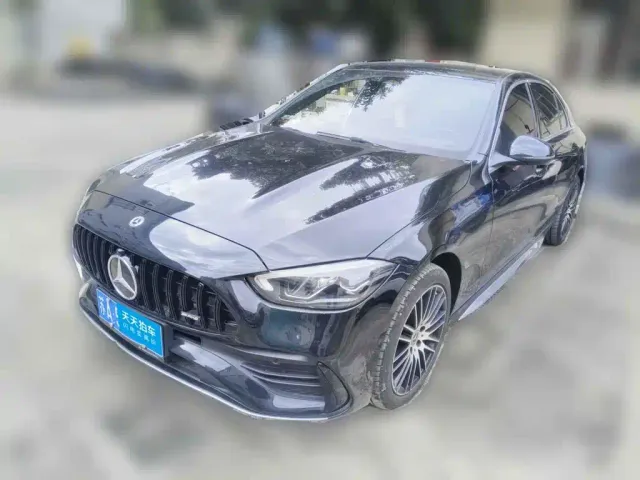 Фотография автомобиля — Mercedes-Benz C-Class