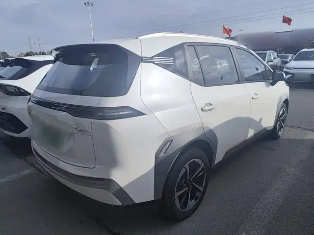 GAC Aion Y — Фото автомобиля 6