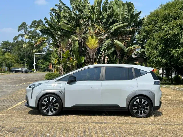 GAC Aion Y — Фото автомобиля 4