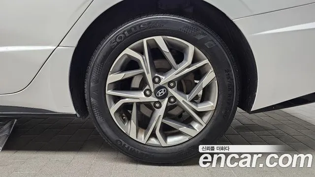 Hyundai Sonata — Фото автомобиля 5