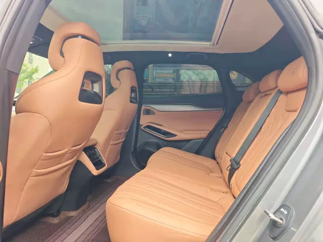 BYD Song L EV — Фото автомобиля 8