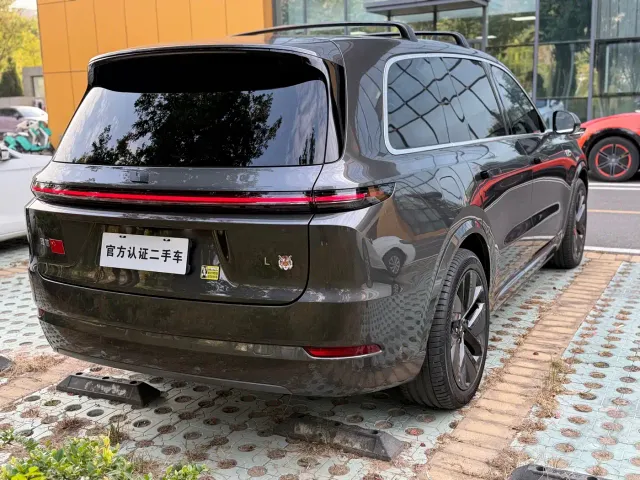 Li Auto L9 — Фото автомобиля 4