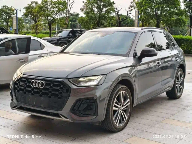 Фотография автомобиля — Audi Q5L
