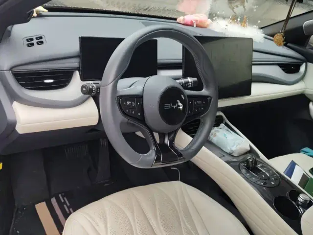 BYD Seal 06 GT — Фото автомобиля 10