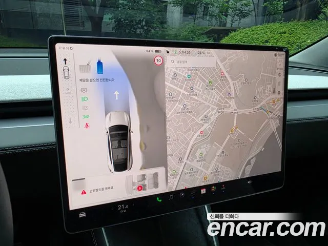 Tesla Model Y — Фото автомобиля 12