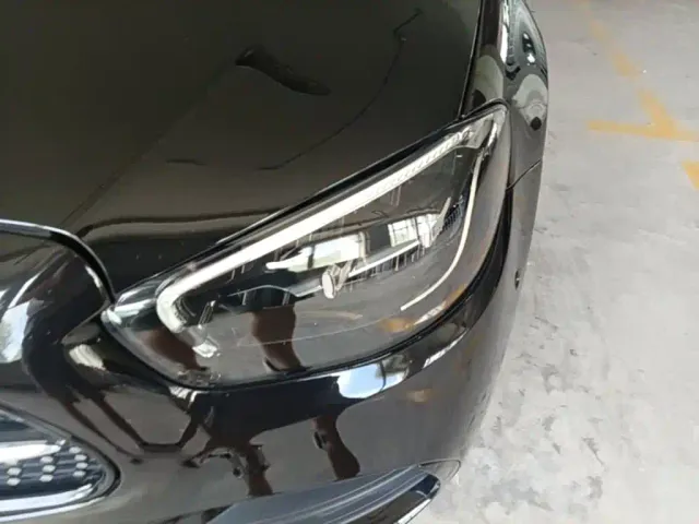 Mercedes-Benz E-Class — Фото автомобиля 23