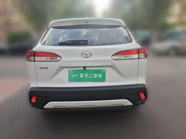 Toyota Corolla Cross — Фото автомобиля 3