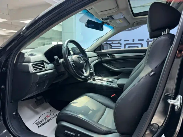 Honda Accord — Фото автомобиля 8