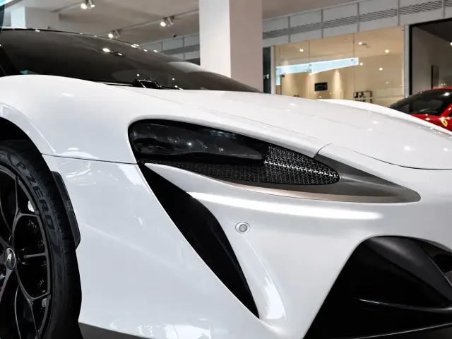 McLaren Artura — Фото автомобиля 11