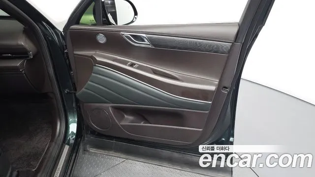 Genesis GV80 — Фото автомобиля 13