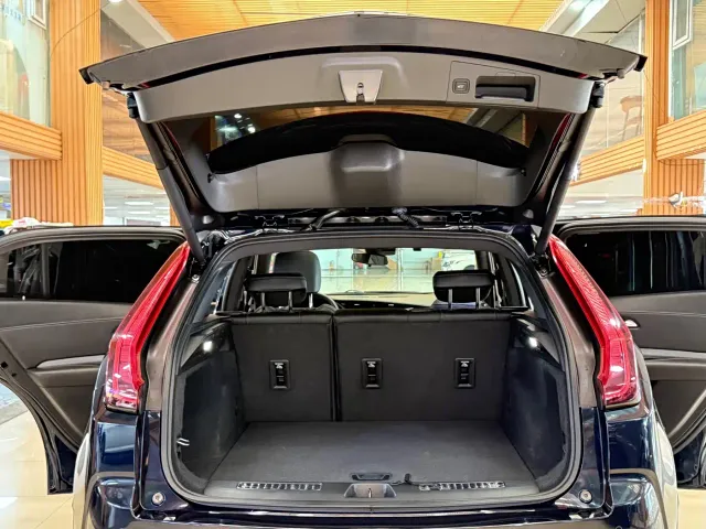 Cadillac XT4 — Фото автомобиля 19