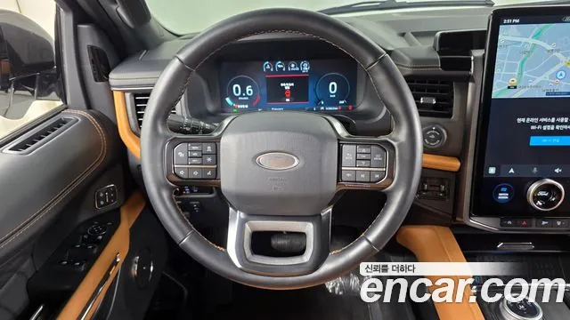 Ford Expedition — Фото автомобиля 13