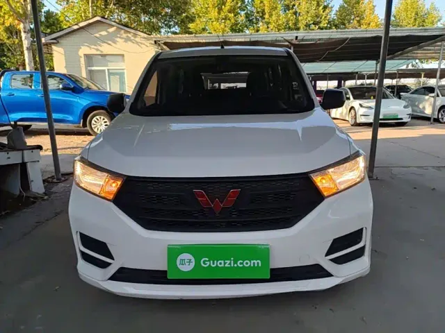 Wuling Hongguang — Фото автомобиля 2