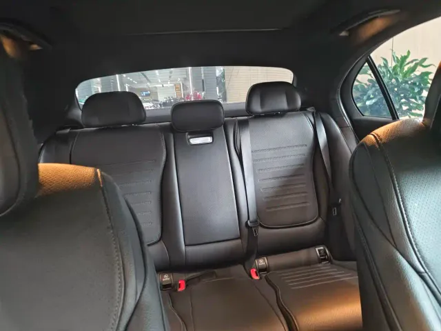 Mercedes-Benz C-Class — Фото автомобиля 4