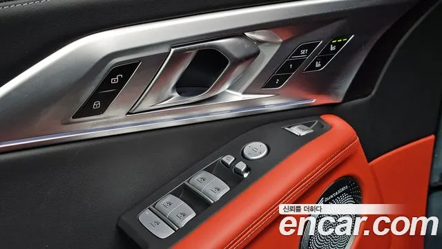 BMW XM — Фото автомобиля 27