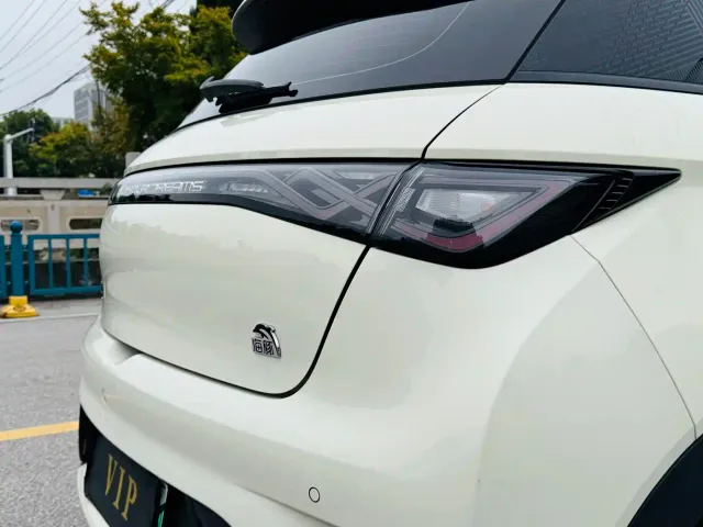 BYD Dolphin — Фото автомобиля 16