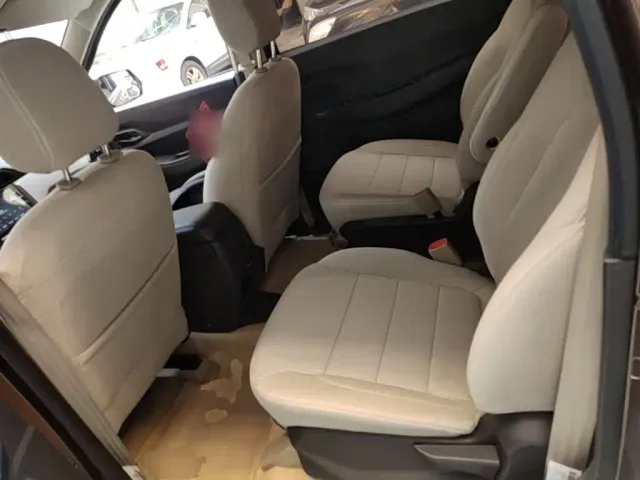 Wuling Hongguang — Фото автомобиля 16