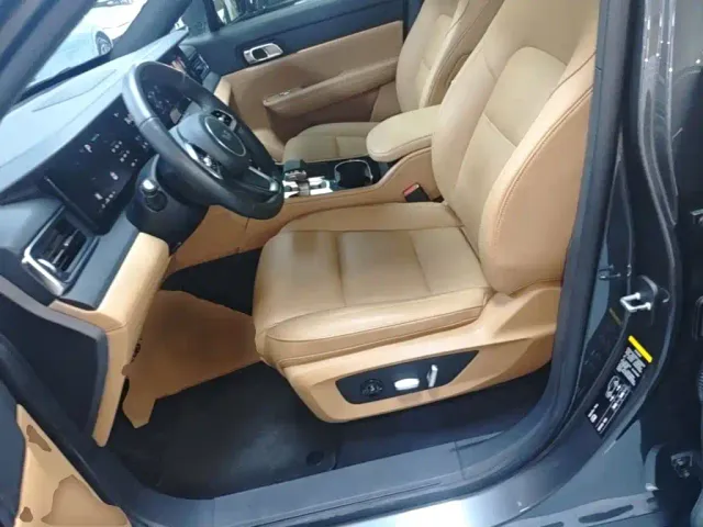 Li Auto ONE — Фото автомобиля 14