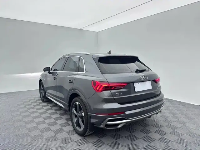 Audi Q3 — Фото автомобиля 4