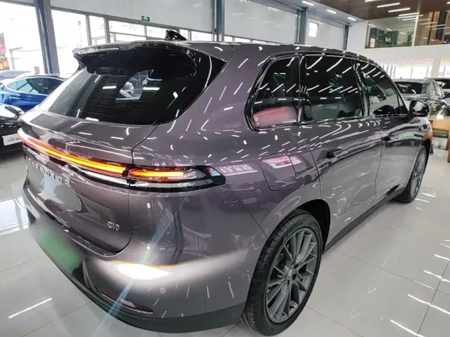 Leapmotor C10 — Фото автомобиля 6