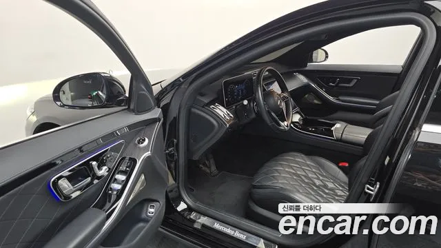 Mercedes-Benz S-Class — Фото автомобиля 15