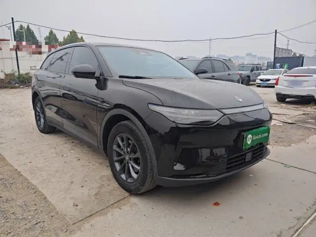 Leapmotor C11 — Фото автомобиля 3