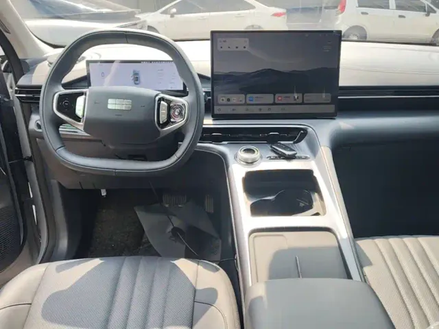 Geely Galaxy E5 — Фото автомобиля 9