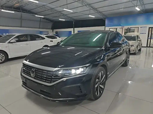 Фотография автомобиля — Volkswagen Passat