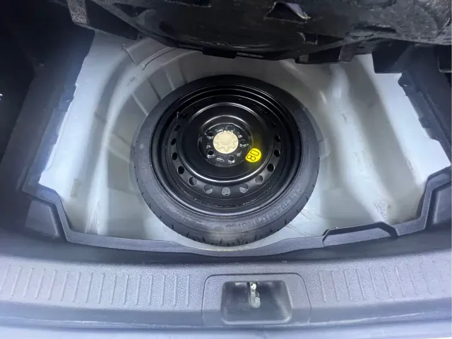 Toyota Corolla — Фото автомобиля 18