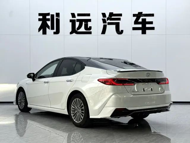 Toyota Camry — Фото автомобиля 13