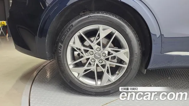 Genesis GV70 — Фото автомобиля 5