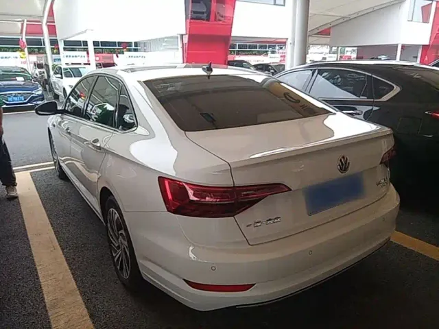Volkswagen Sagitar — Фото автомобиля 4