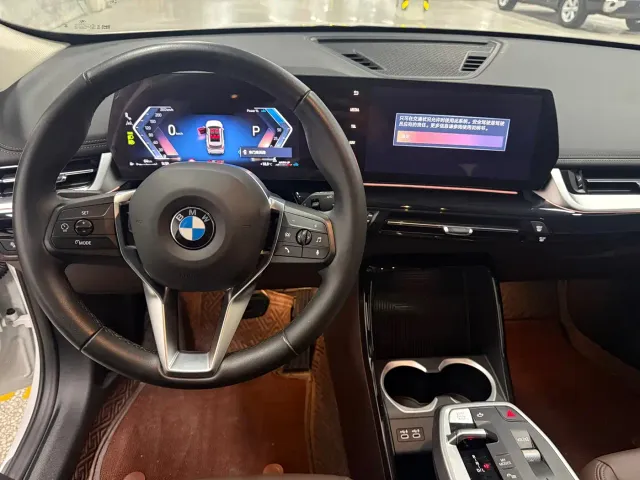 BMW X1 — Фото автомобиля 11